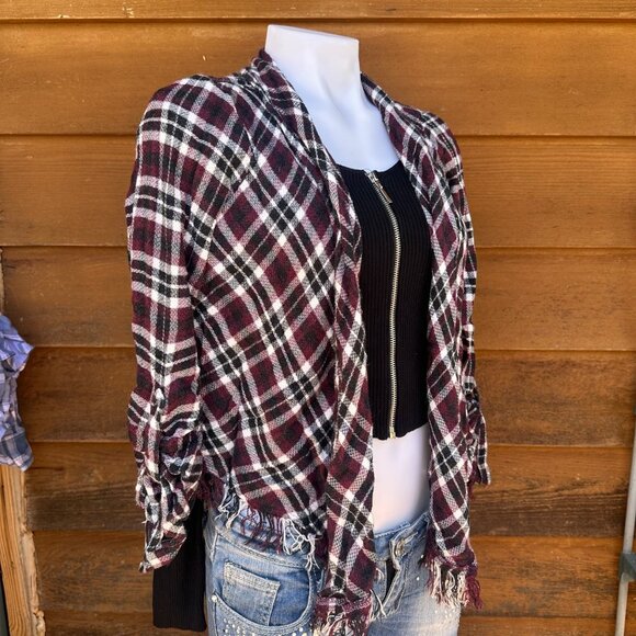 Knox Rose Red Flannel Tasseled Shawl Cardigan Size M - Picture 4 of 8